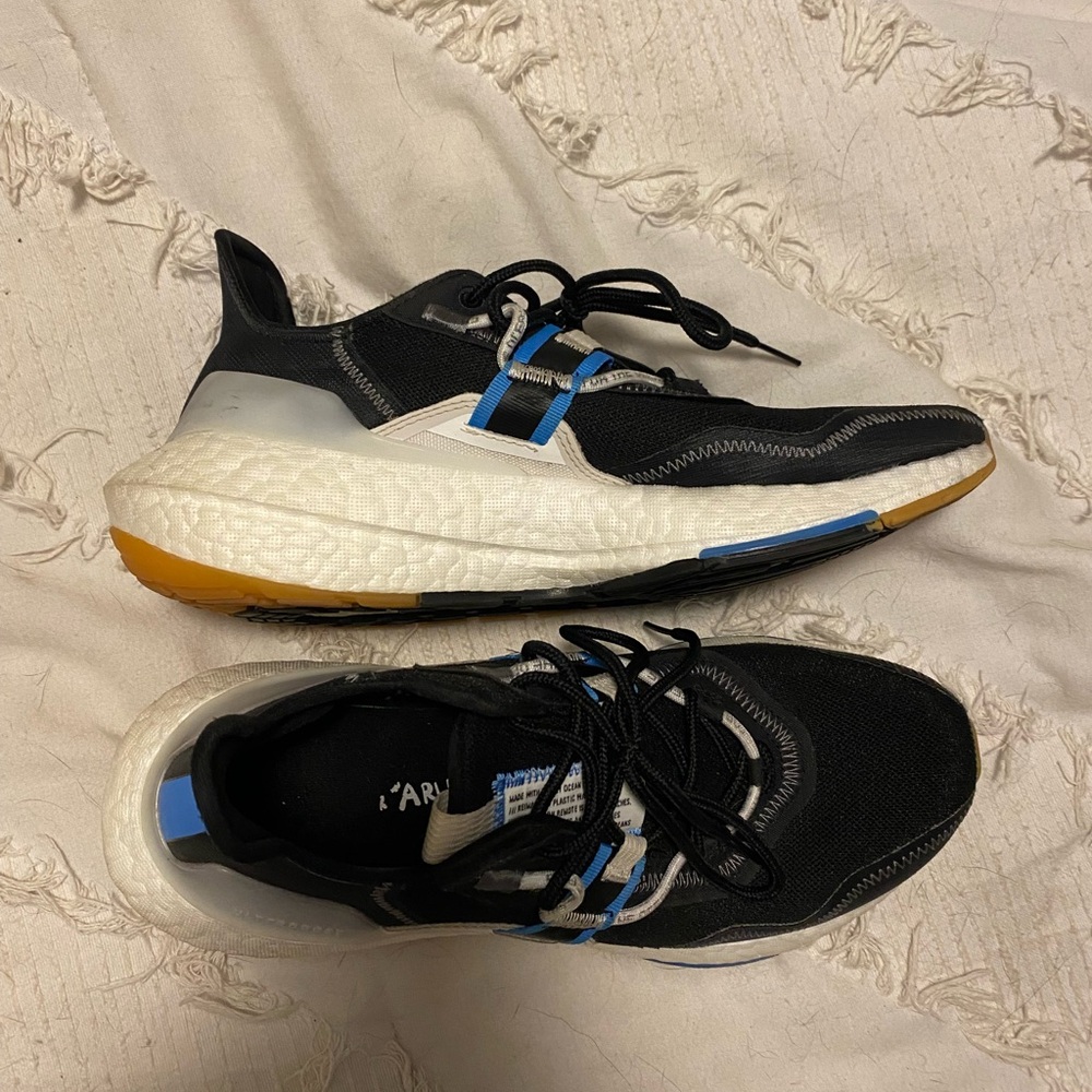 Adidas ultra boost tennis shoes!